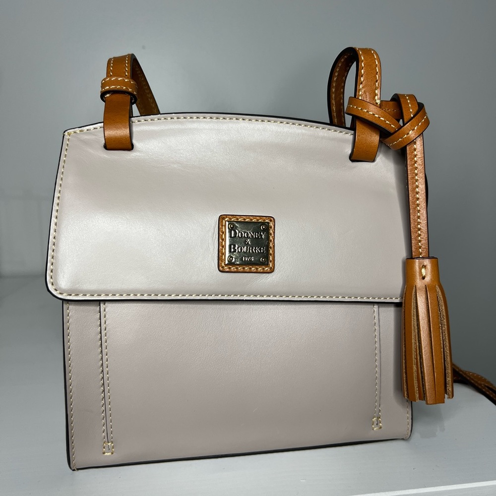 Authentic Dooney & Bourke Crossbody